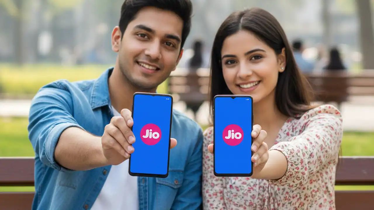 Jio Rs 450 Festive Offer: মাত্র ৪৫০ টাকায় ৩৬ দিনের ধামাকা প্ল্যান! জিও-র এই অফারে মিলবে রোজ ২ জিবি ডেটা
