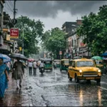 পশ্চিমবঙ্গে বৃষ্টিপাত ঘূর্ণাবর্তের জেরে আবহাওয়ার ভোলবদল ও ভারী বৃষ্টির পূর্বাভাস